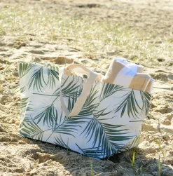 Online OZtrail Beach Tote - Palm Cove Green