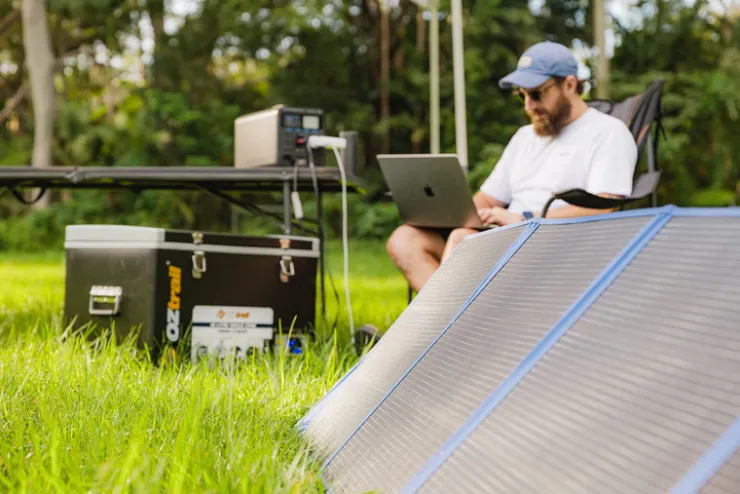 Online Companion 300W Solar Blanket