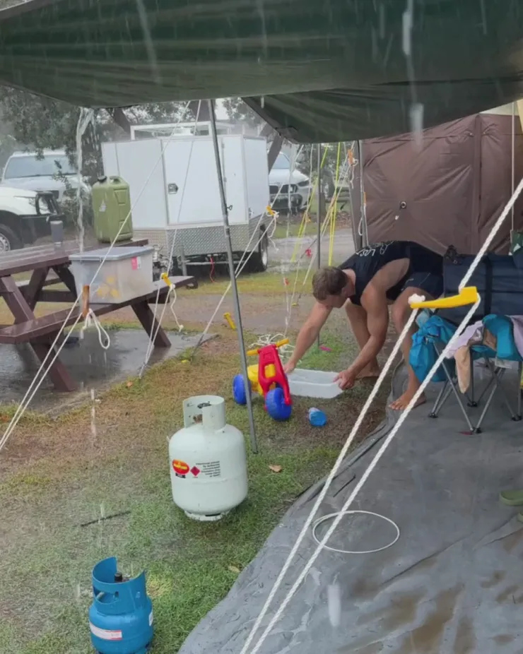 Hot OZtrail Hydroflow Deluxe 6.0 Gazebo - Navy