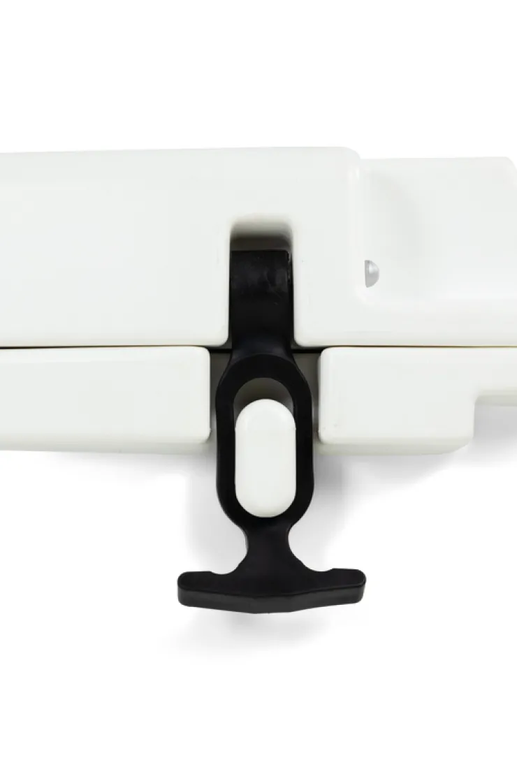 Clearance Companion 15L Ice Box With Bail Handle