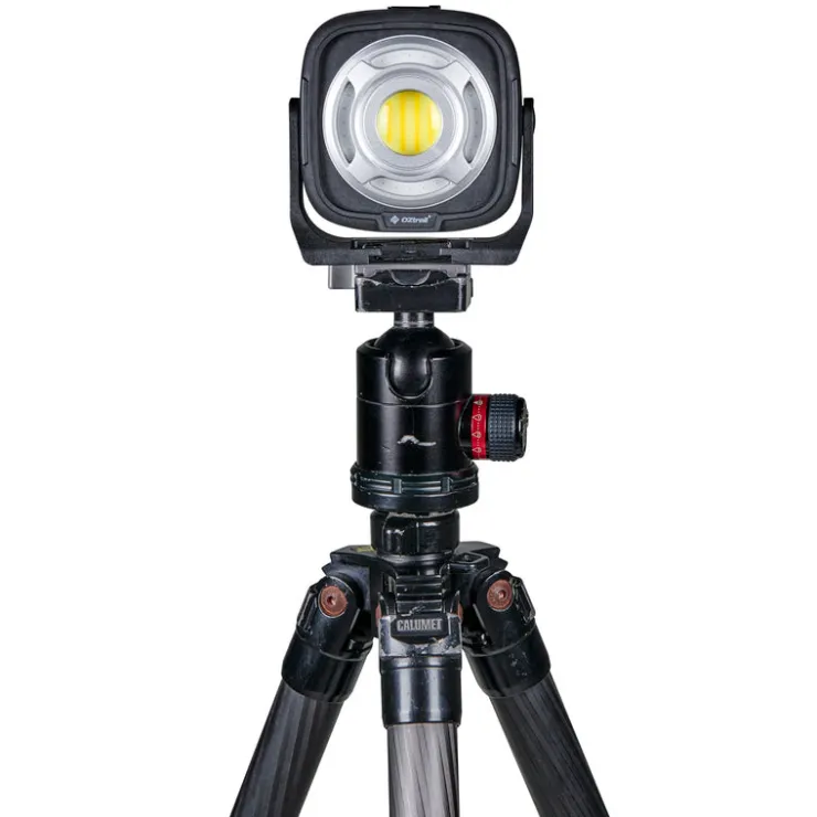 Outlet OZtrail Lumos DialBright 1500L Light